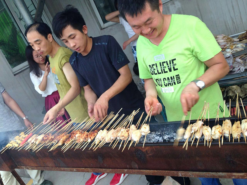 專業(yè)紙罐生產(chǎn)廠家軍興溢美舉辦仲夏狂歡夜